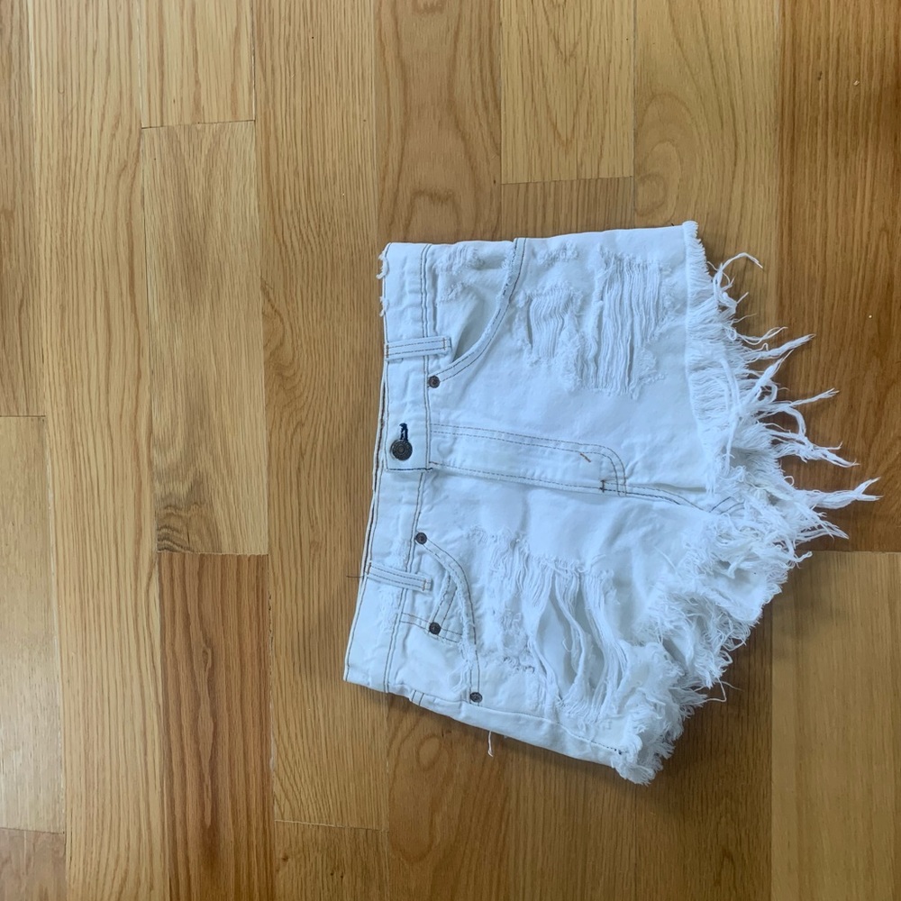 LF shorts size 25